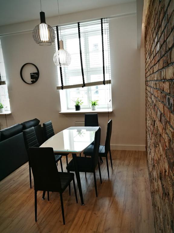 Black&white Apartment- Wierzbowa 5 * Poznan
