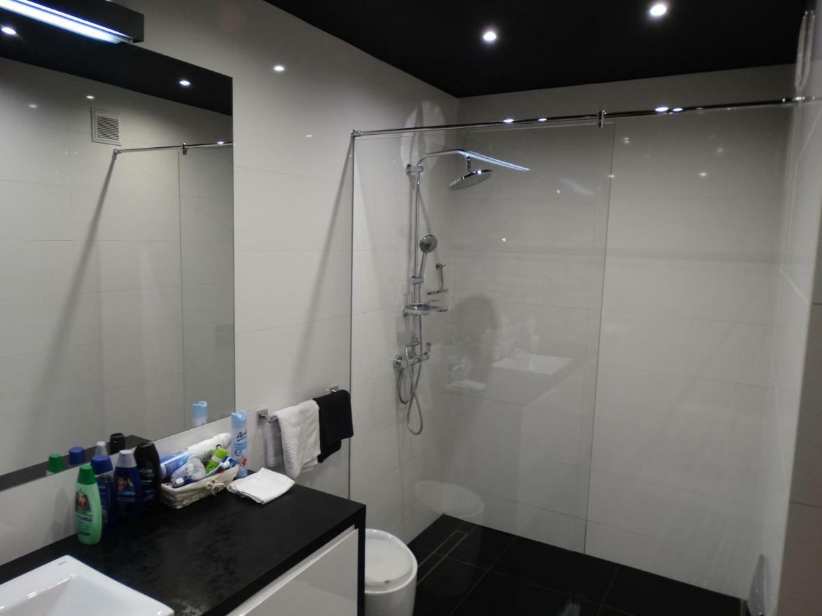 Black&white Apartment- Wierzbowa 5 Poznan
